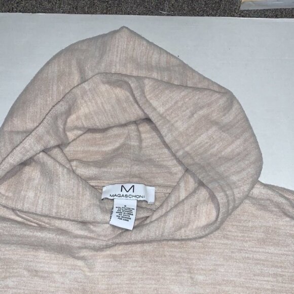 𝅺MAGASCHONI light pink long sleeves hooded sweater size small - Picture 5 of 11